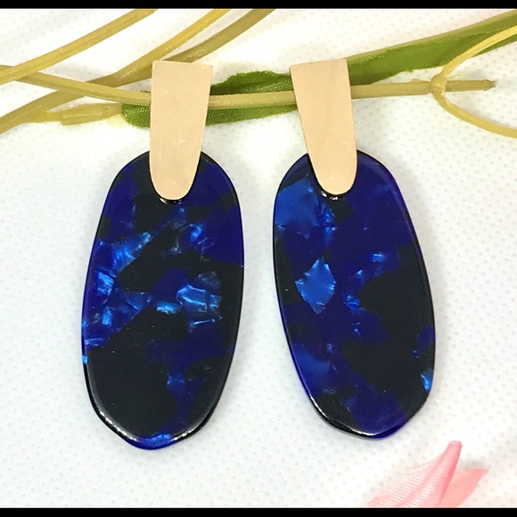 NEW 🌸Navy Blue and Gold acrylic stud drop earring - Picture 4 of 4